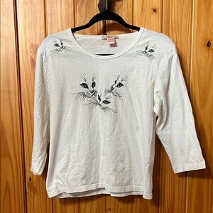 Isle. White Cat Rhinestones Embroidered Blouse. Size Medium. 100% Cotton